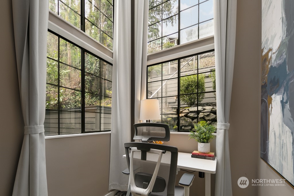 1703 37th Avenue Seattle, WA 98122 - Photo 14 of 34 Gallery Image 14