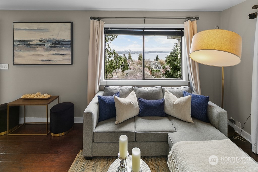 1703 37th Avenue Seattle, WA 98122 - Photo 20 of 34 Gallery Image 20