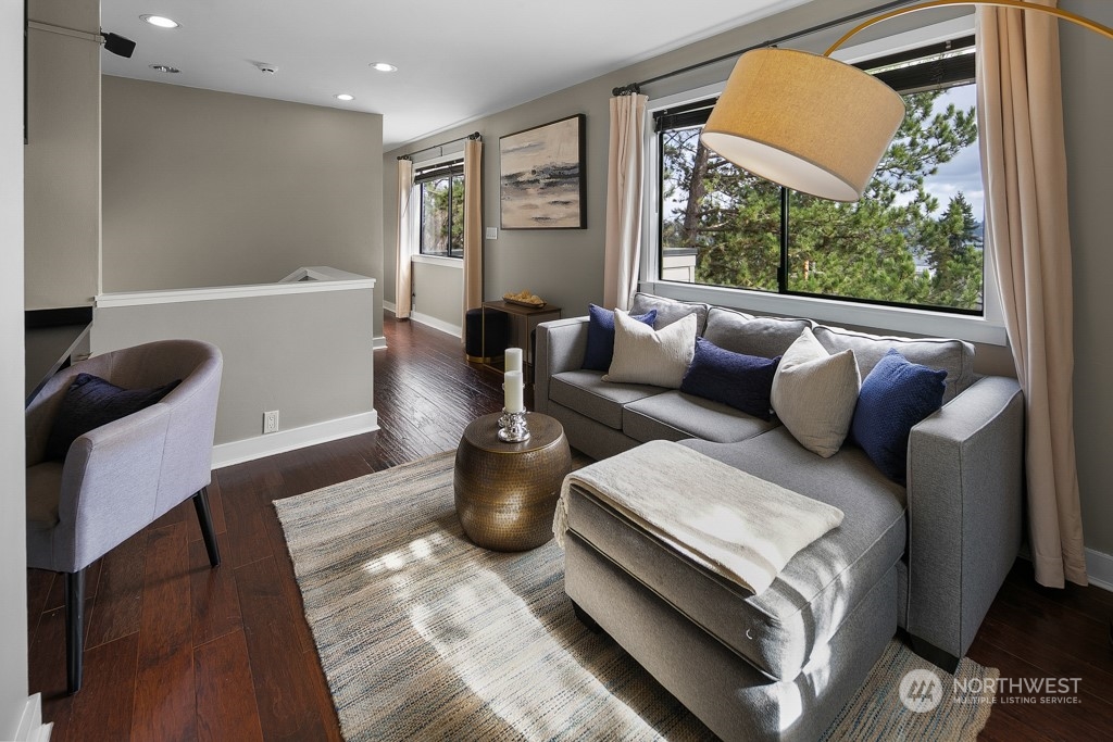 1703 37th Avenue Seattle, WA 98122 - Photo 26 of 34 Gallery Image 26
