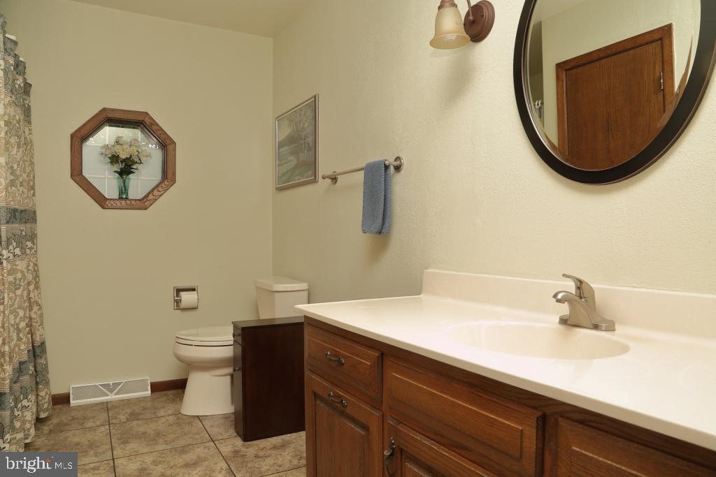 67 Walden Road Lebanon, PA 17042 - Photo 29 of 36 Hall Bath