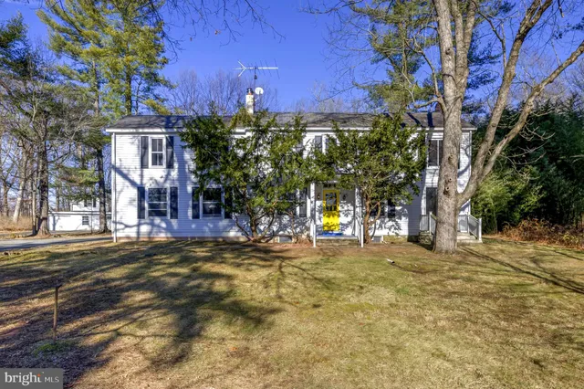 $869,000 | 25 Elm Ridge Road, Pennington, NJ 08534