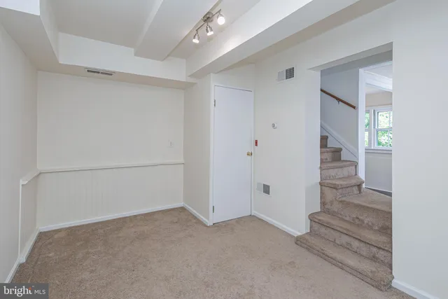 $869,000 | 25 Elm Ridge Road, Pennington, NJ 08534