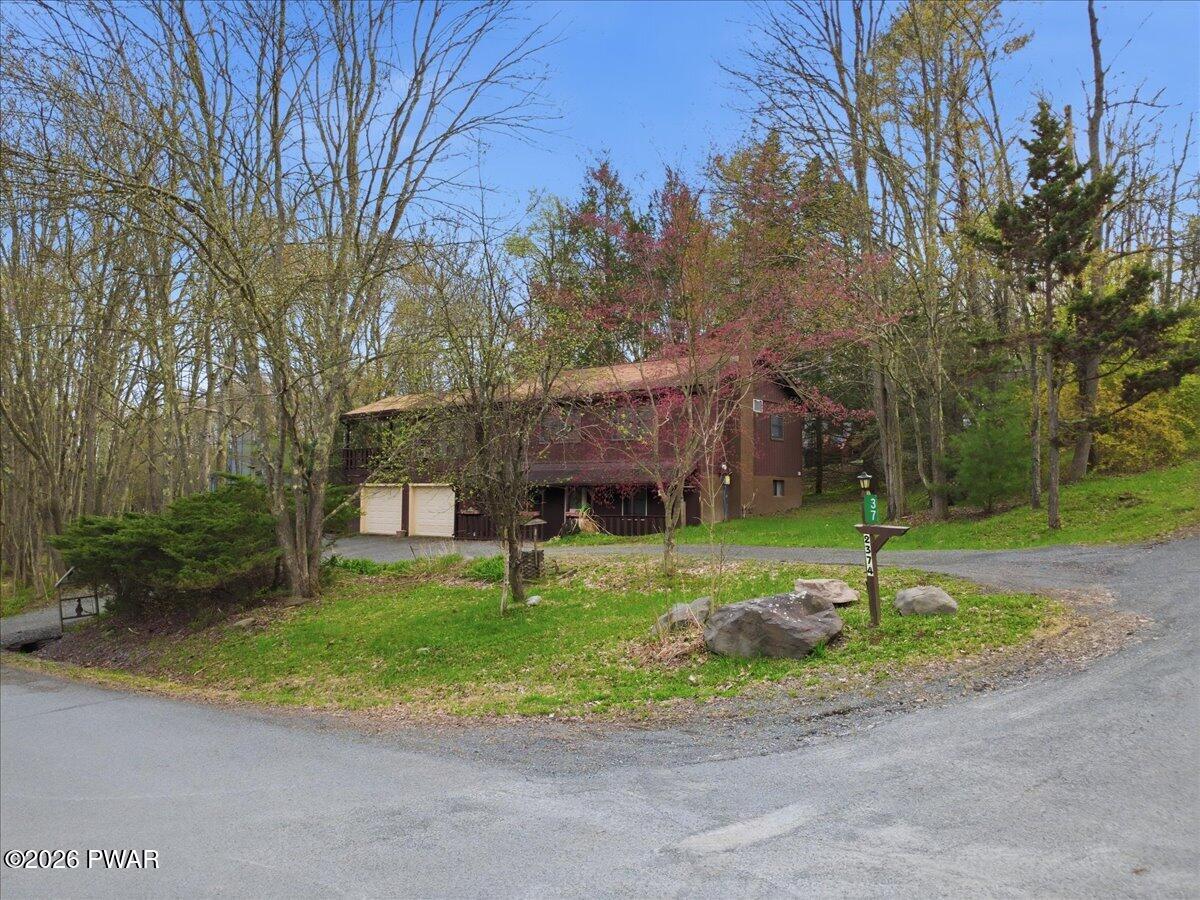 2374 Crest View Road Lake Ariel, PA 18436 - Photo 3 of 99