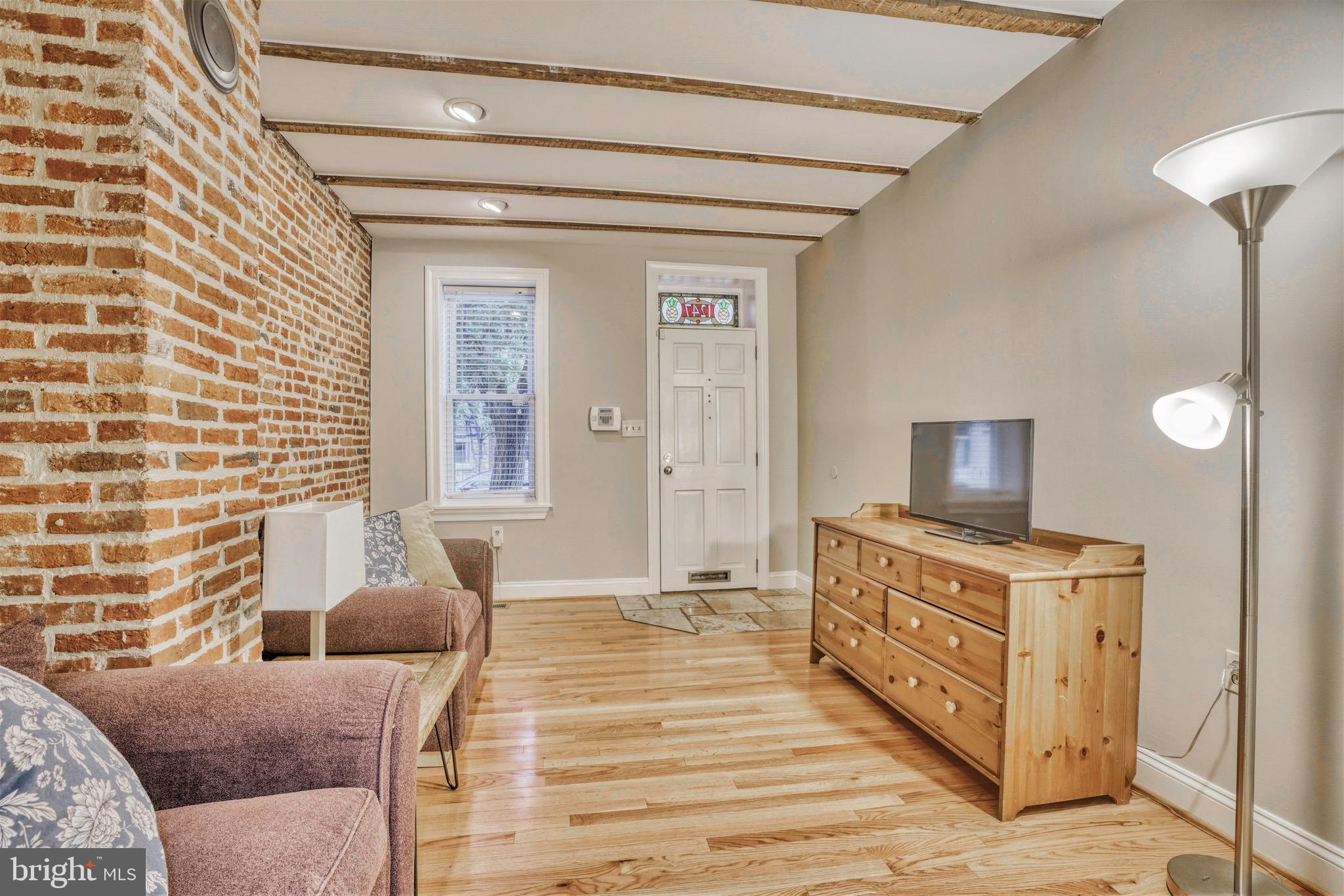 1247 Riverside Avenue Baltimore, MD 21230 - Photo 4 of 41