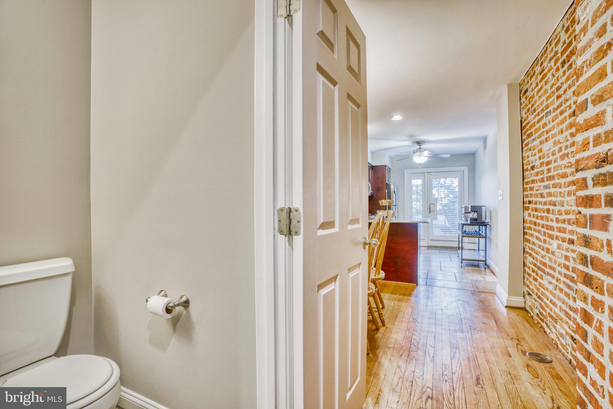 1247 Riverside Avenue Baltimore, MD 21230 - Photo 7 of 41