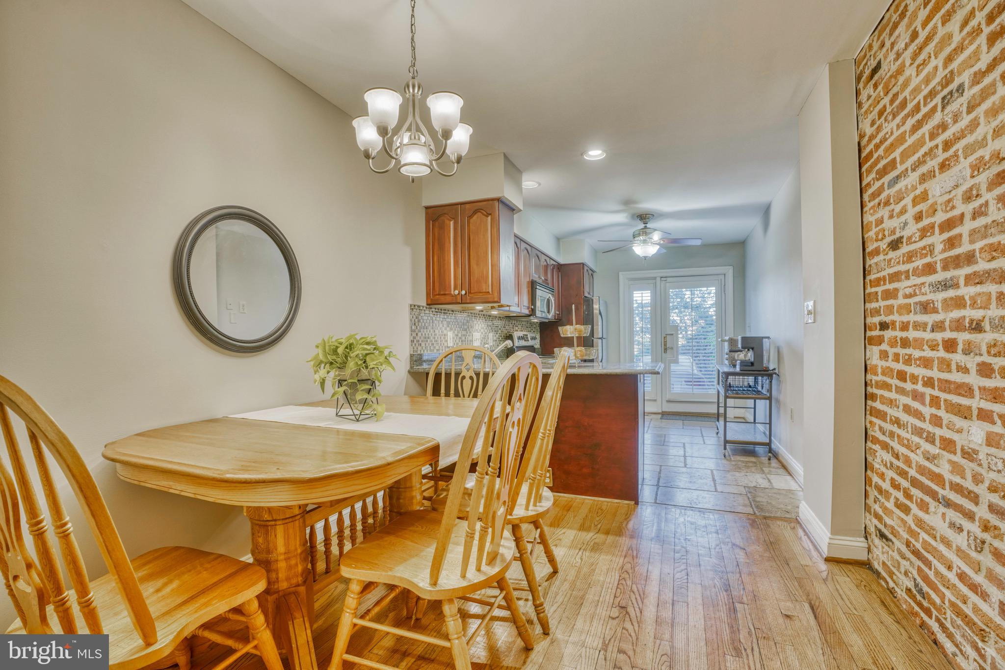 1247 Riverside Avenue Baltimore, MD 21230 - Photo 8 of 41