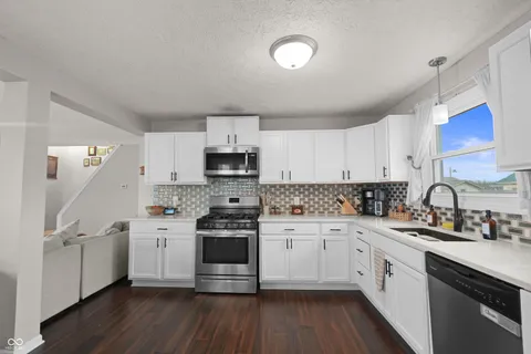 $280,000 | 6630 South Cross Street, Pendleton, IN 46064