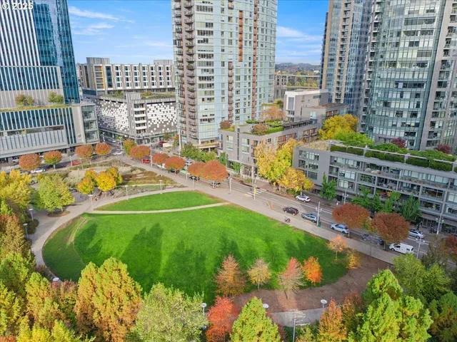 $534,900 | 841 Southwest Gaines Street, Unit 714, Portland, OR 97239