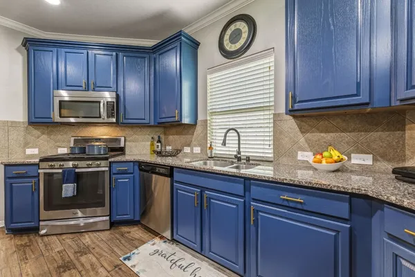 $425,000 | 21847 Mount Hunt Drive, Spring, TX 77388