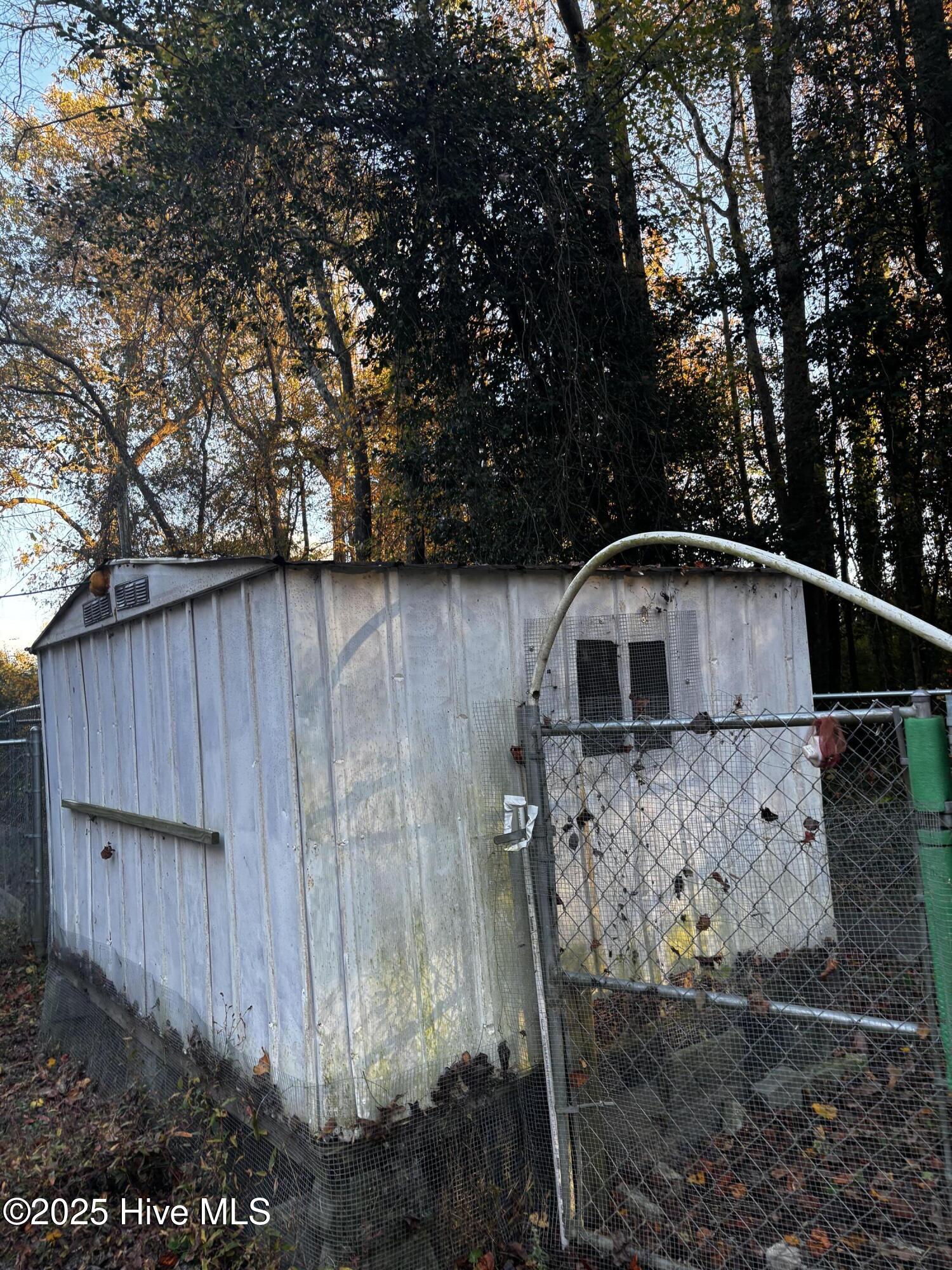 6434 Perry Road Lucama, NC 27851 - Photo 39 of 40 Chicken coop!