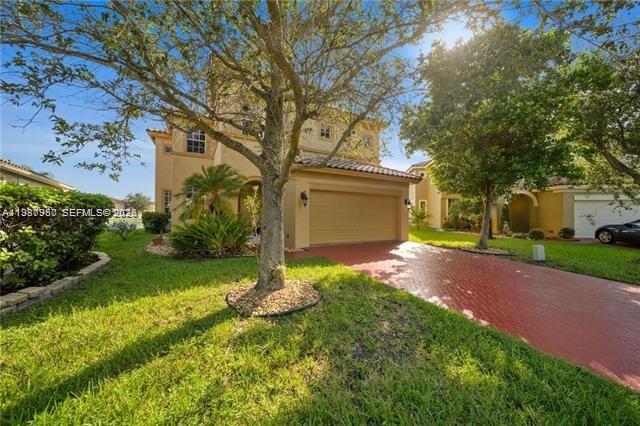 5271 Southwest 141st Terrace Miramar, FL 33027 - Photo 2 of 27