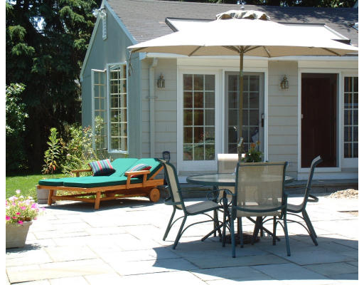 213 Haggetts Pond Road Andover, MA 01810 - Photo 2 of 14