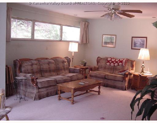 727 Chappell Road Charleston, WV 25304 - Photo 7 of 7 Interior Space/Layout.