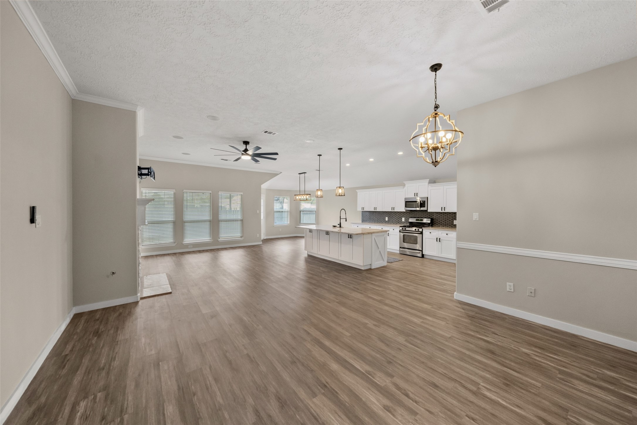 2435 Soledad Ridge Drive Spring, TX 77373 - Photo 3 of 25 Living room and dining area - very open concept.