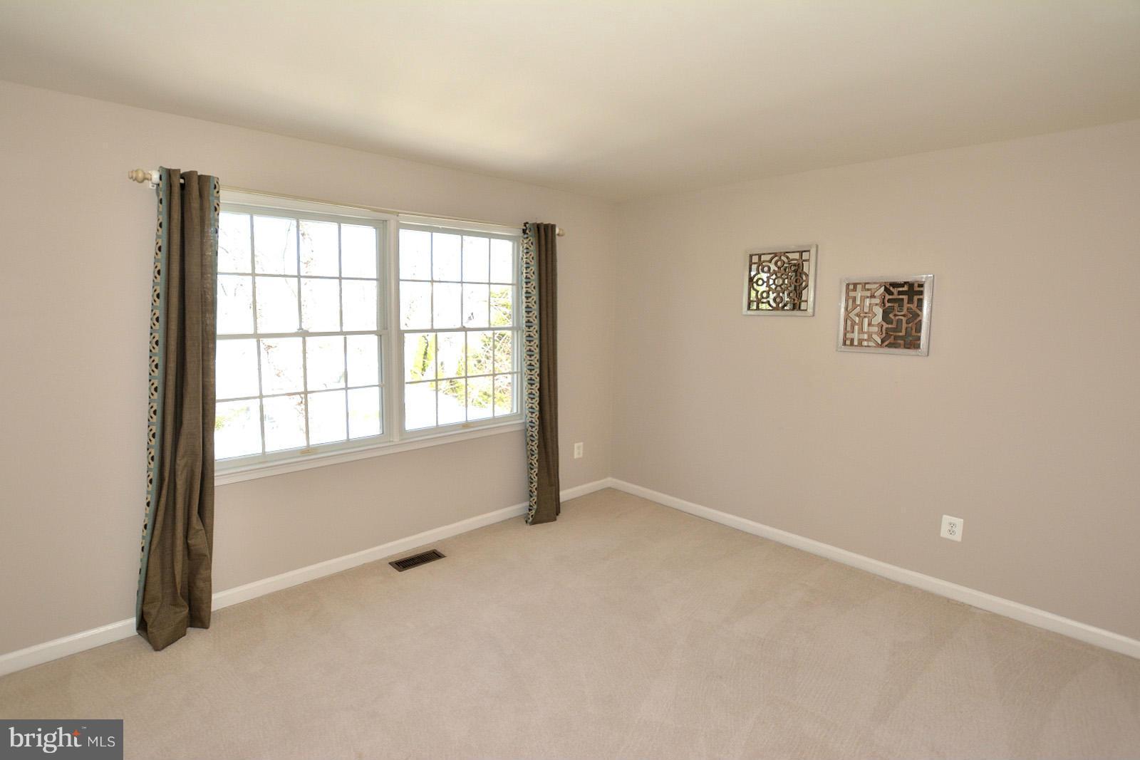 10838 Welbury Court Reston, VA 20194 - Photo 24 of 30 an empty room with a window
