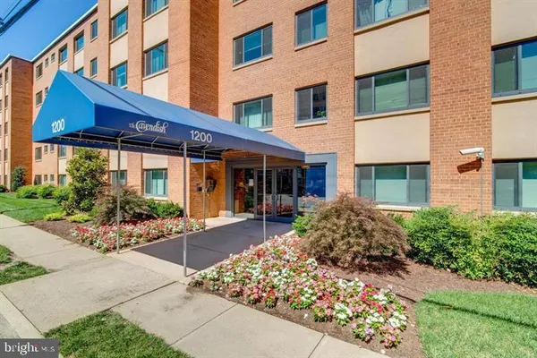 $2,175 | 1200 South Arlington Ridge Road, Unit 714, Arlington, VA 22202