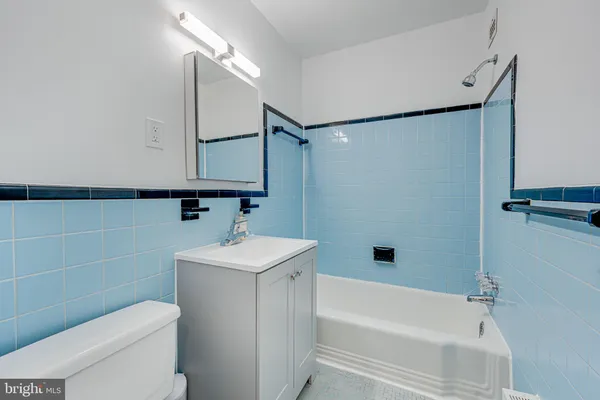 $2,175 | 1200 South Arlington Ridge Road, Unit 714, Arlington, VA 22202