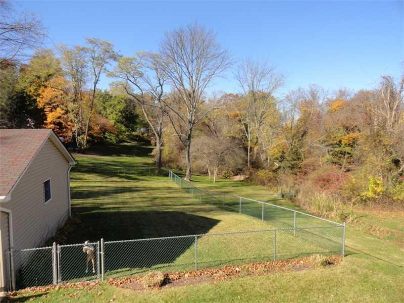 1004 Thorn Run Road Coraopolis, PA 15108 - Photo 15 of 25 Yard/Garden.
