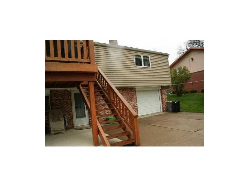1004 Thorn Run Road Coraopolis, PA 15108 - Photo 16 of 25 Exterior Back.