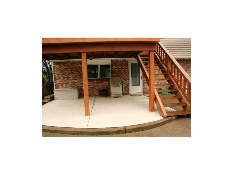 1004 Thorn Run Road Coraopolis, PA 15108 - Photo 18 of 25 Patio/Deck.