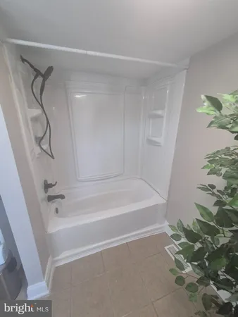 $308,000 | 801 North New Street, Clayton, NJ 08312