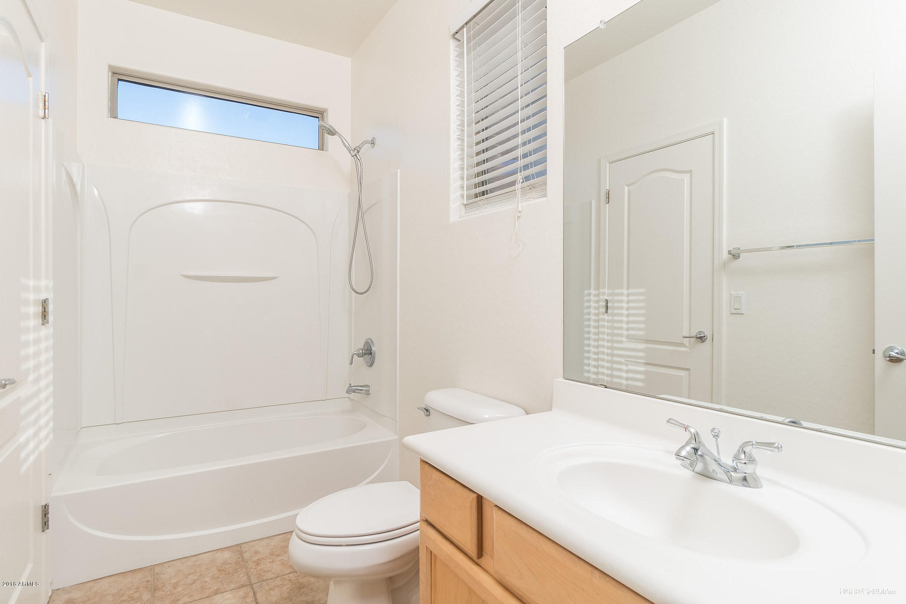 880 East Devon Road Gilbert, AZ 85296 - Photo 10 of 15 IMG7074_web