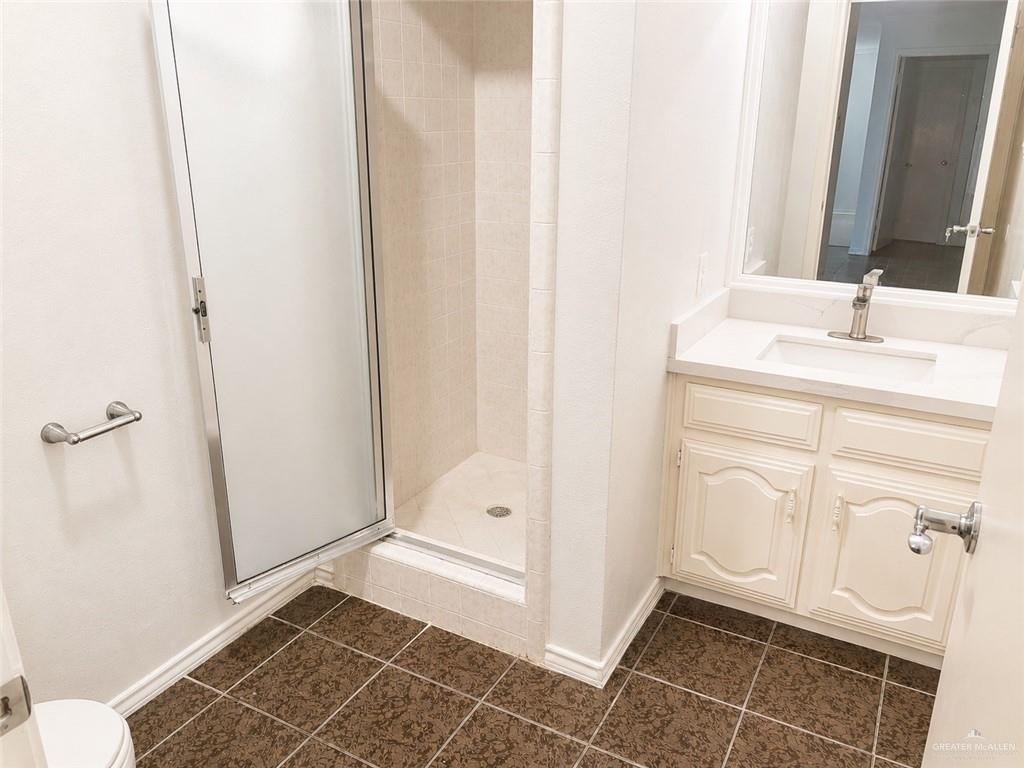 2401 South Jackson Road, Unit 18 Pharr, TX 78577 - Photo 6 of 13 Gallery Image 6