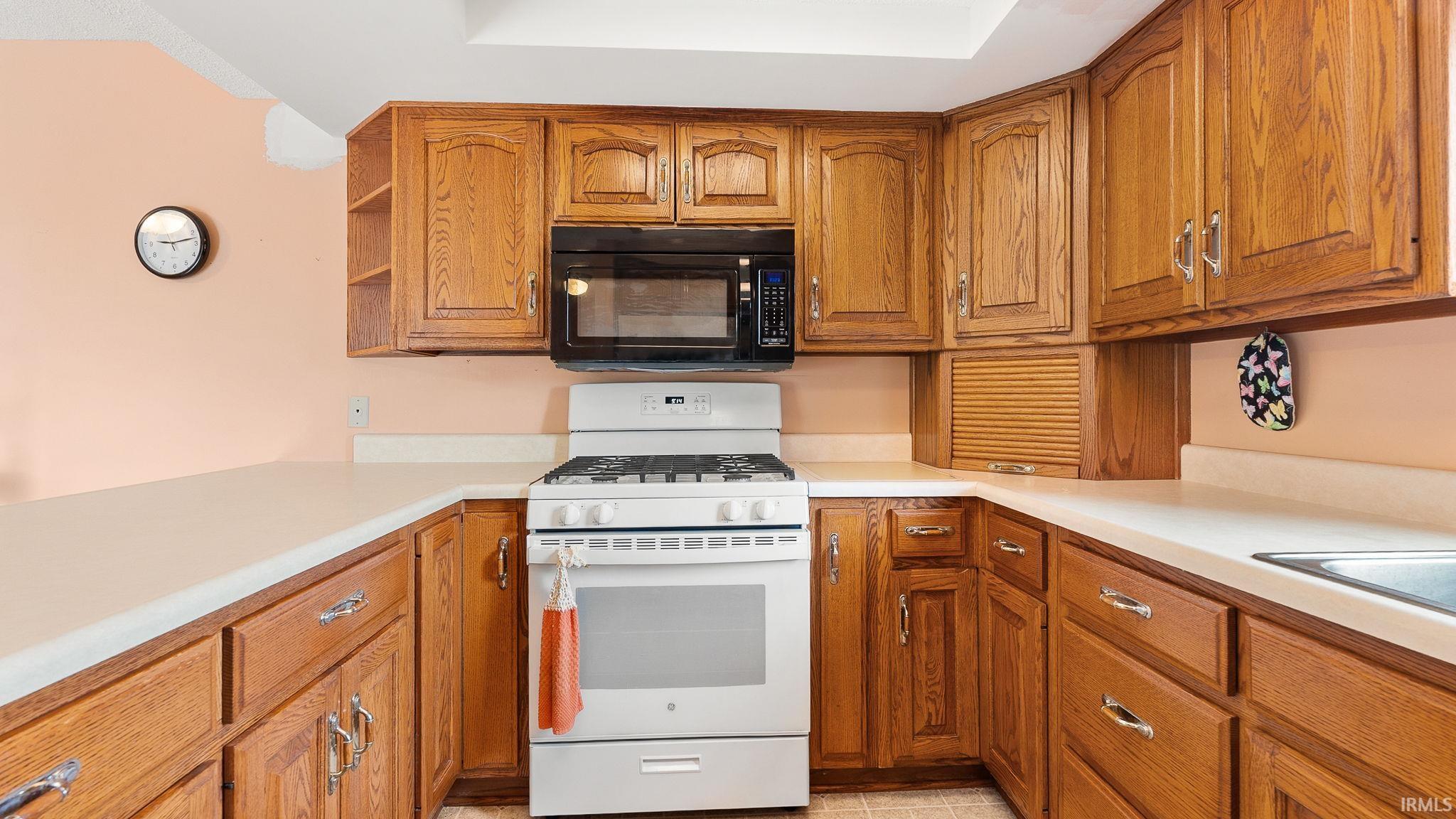 2285 South Salem Road Monroe, IN 46772 - Photo 16 of 35