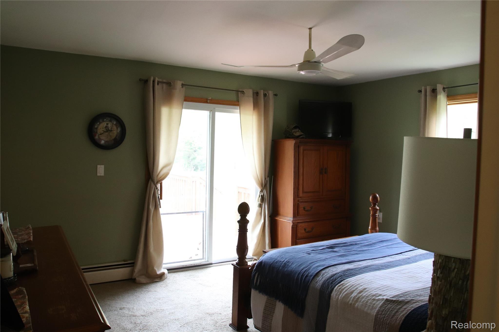 10939 Byron Road Fowlerville, MI 48836 - Photo 10 of 27 IMG_5933.JPG