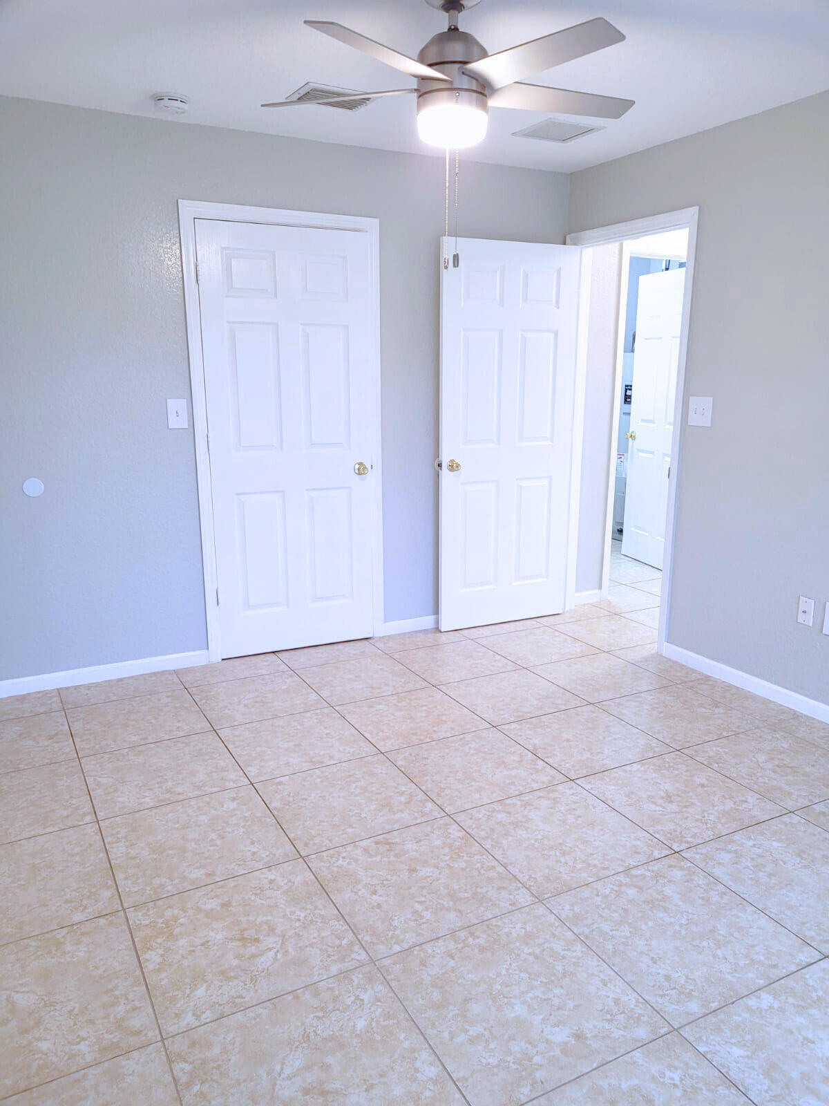 524 Southridge Road Delray Beach, FL 33444 - Photo 6 of 8 524 BACK ROOM1