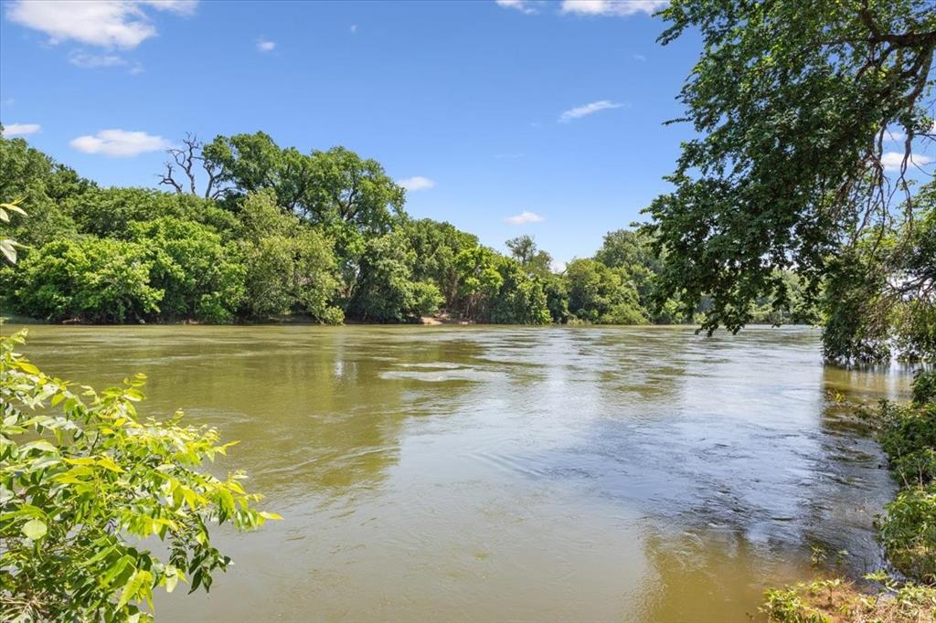 1345 Stillwater Road Waco, TX 76708 - Photo 38 of 40 Brazos River private access