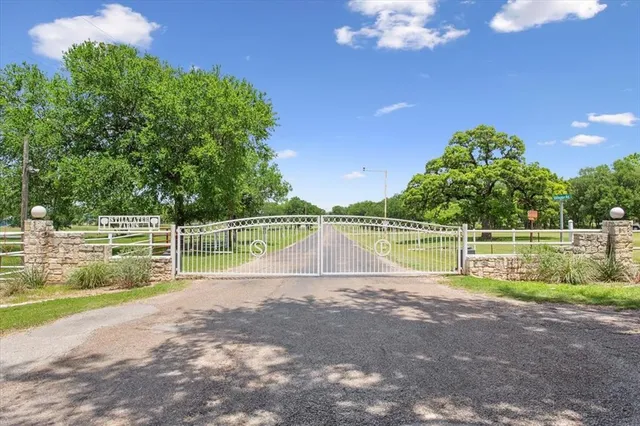 $995,000 | 1345 Stillwater Road, Waco, TX 76708