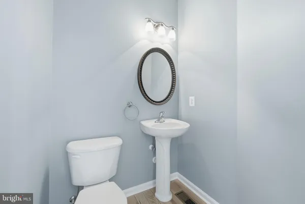 $3,500 | 19188 Sweig Terrace, Leesburg, VA 20176