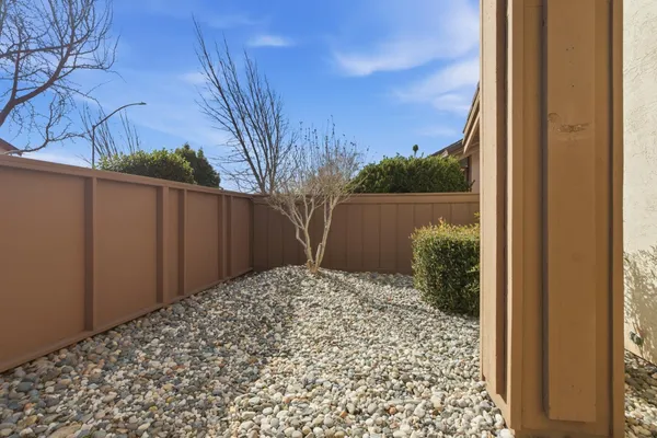 $447,500 | 1937 Bur Oak Drive, Modesto, CA 95354