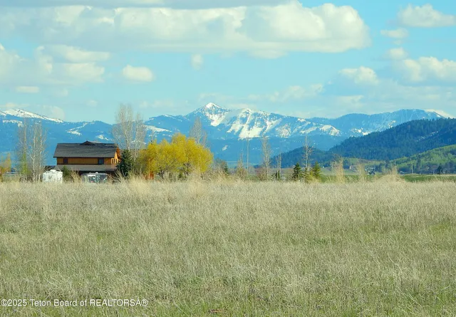 $399,000 | 6053 West 1400 North, Driggs, ID 83422