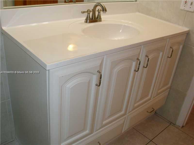 6500 Cypress Road, Unit 104 Plantation, FL 33317 - Photo 33 of 36 Gallery Image 33