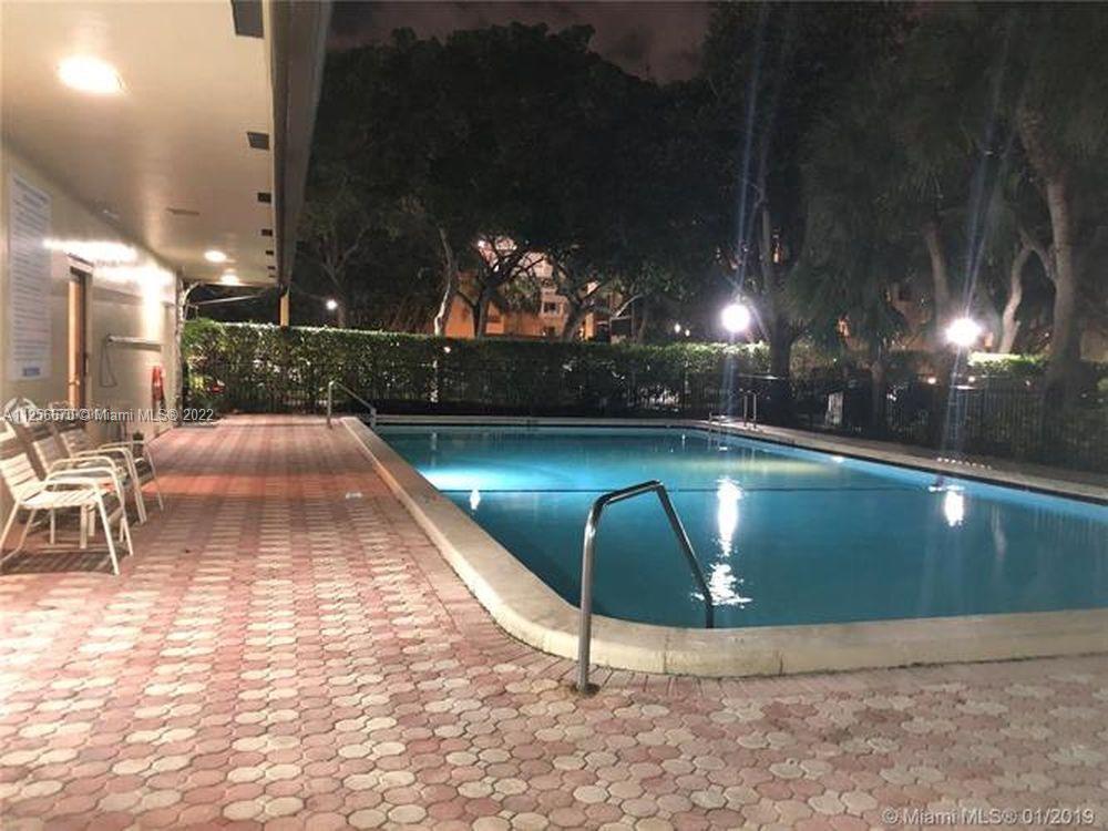 6500 Cypress Road, Unit 104 Plantation, FL 33317 - Photo 6 of 36 Gallery Image 6