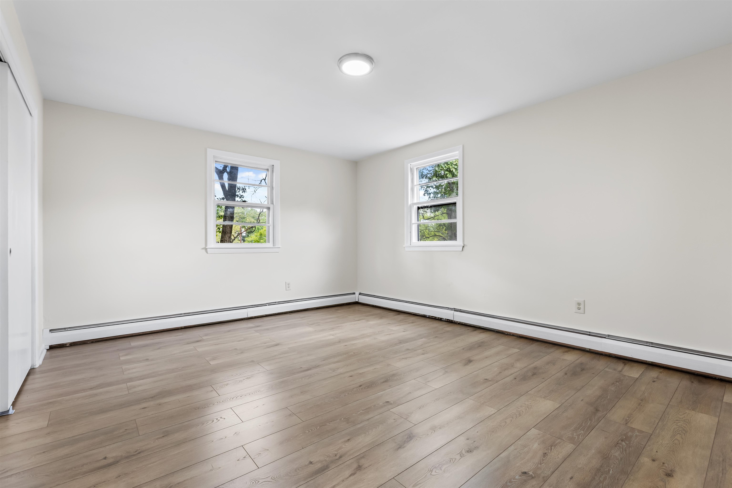 35 Alexander Drive Manchester, NH 03109 - Photo 11 of 20