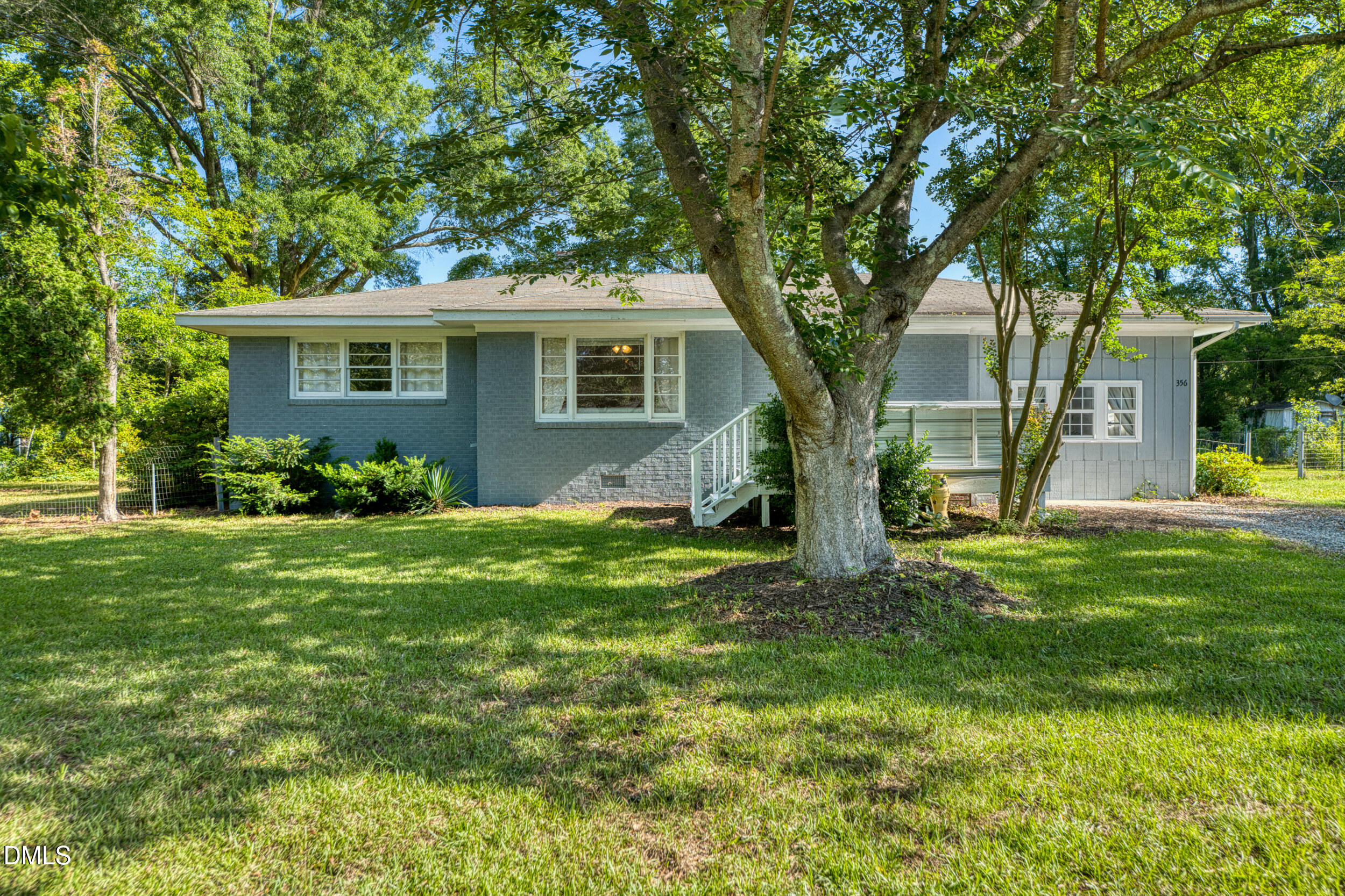 1 -356 holland dr, exterior