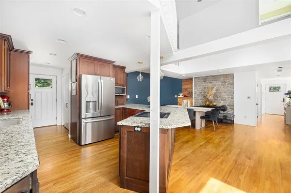 $4,600 | 581 Middle Road, Portsmouth, RI 02871