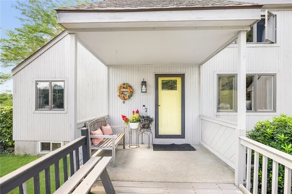 $4,600 | 581 Middle Road, Portsmouth, RI 02871