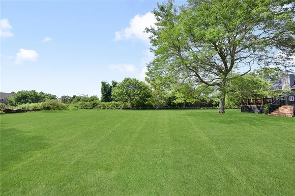 $4,600 | 581 Middle Road, Portsmouth, RI 02871