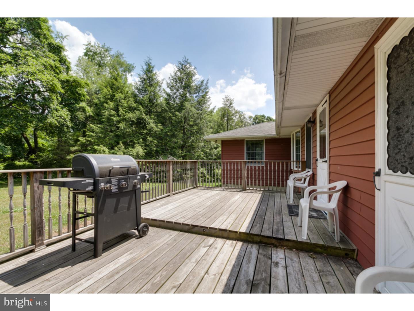 300 Sunset Road Barrington, NJ 08007 - Photo 22 of 24