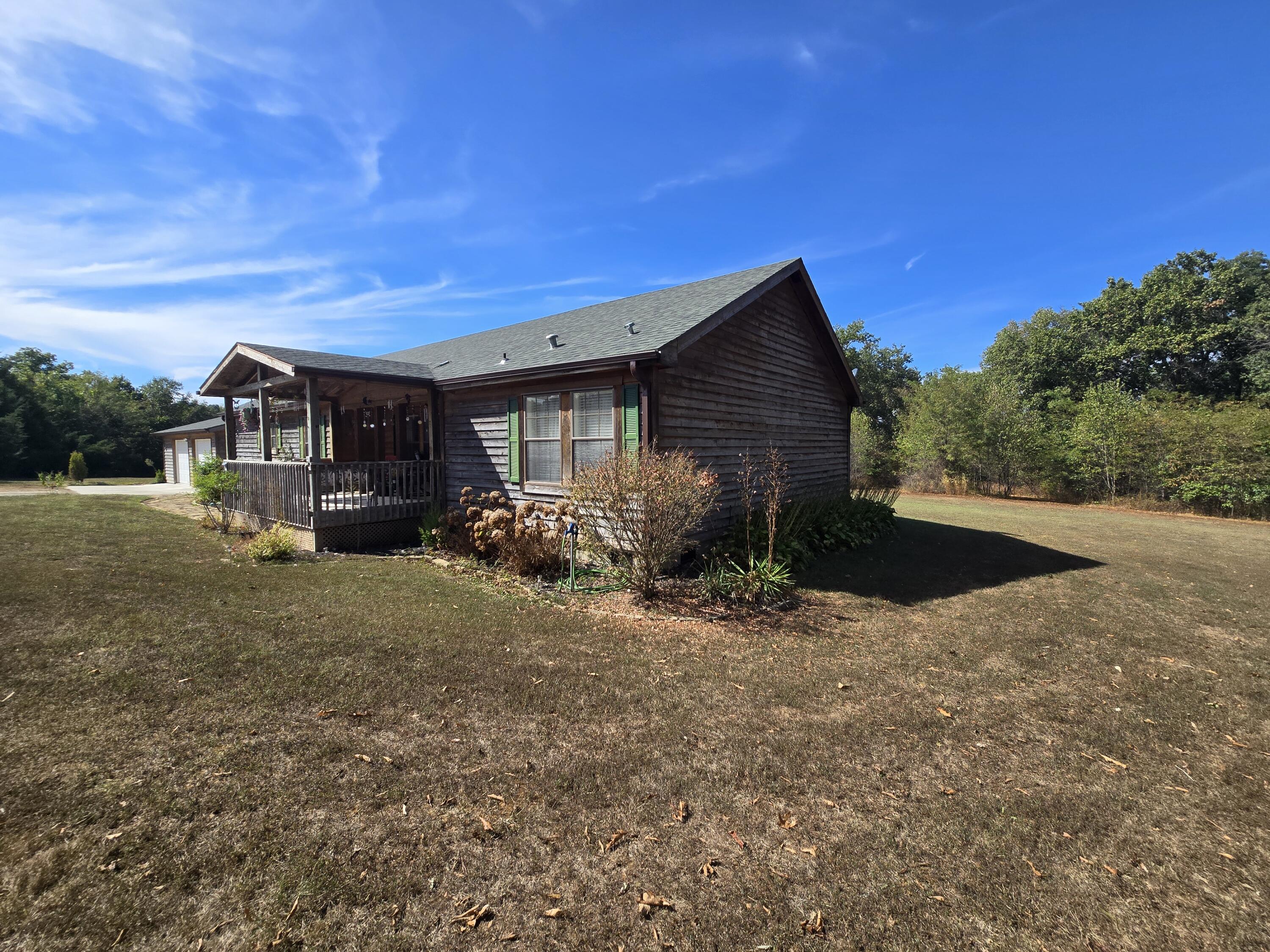 2283 East 360th Road Louisburg, MO 65685 - Photo 56 of 63 20260924_144612