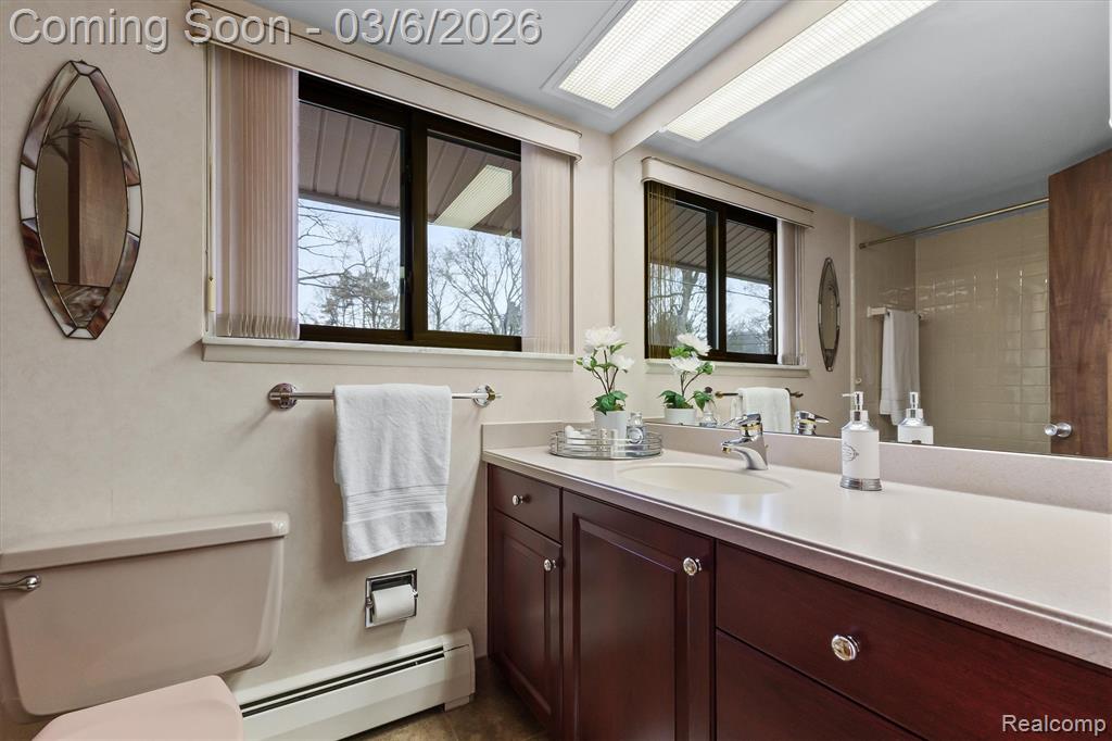 33420 Quaker Valley Road Farmington Hills, MI 48331 - Photo 19 of 32
