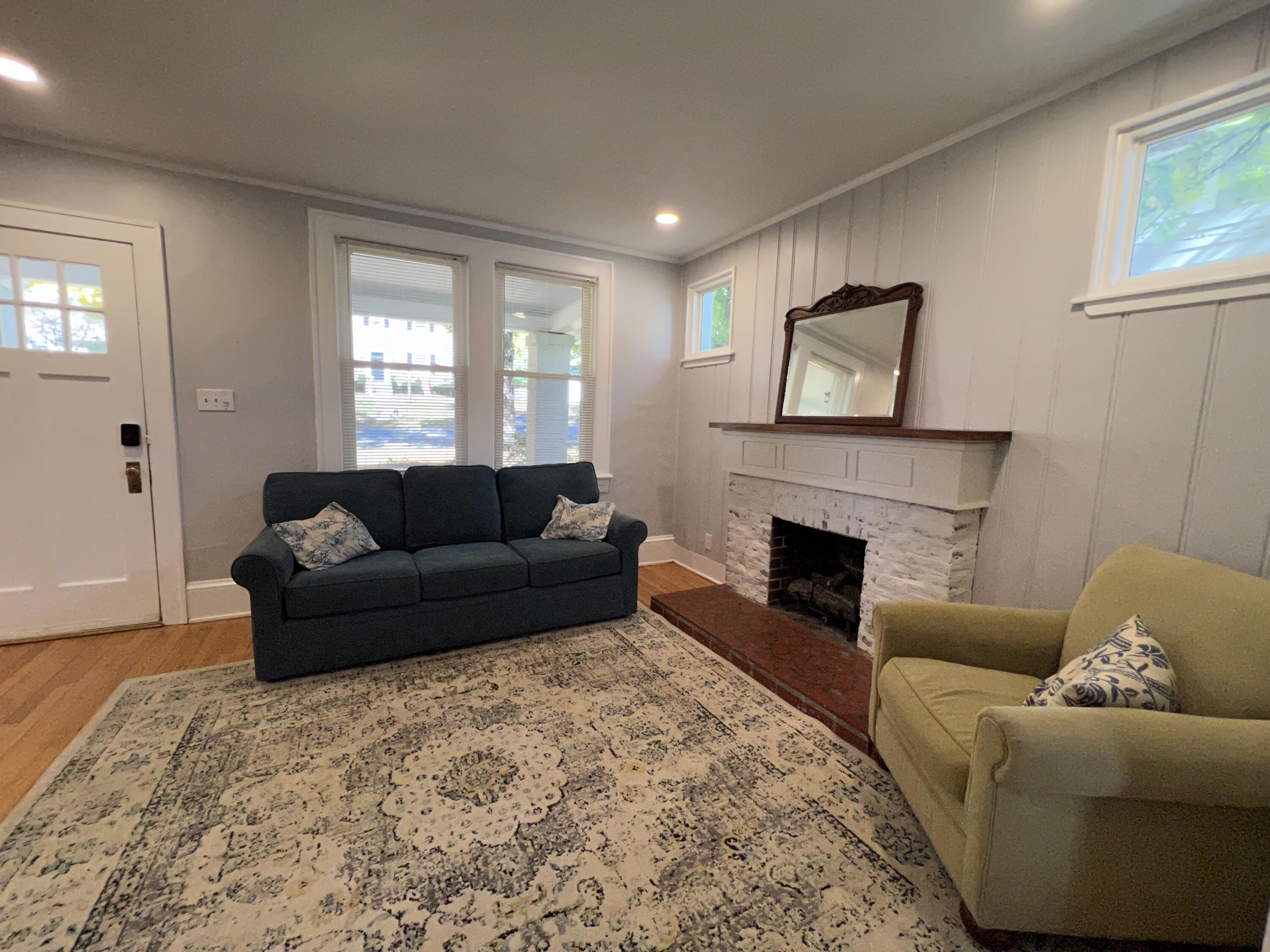2626 Tillett Road Southwest Roanoke, VA 24015 - Photo 5 of 45 IMG_8078