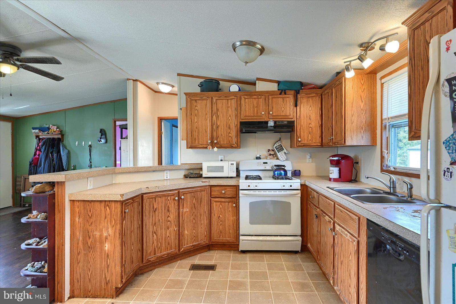 203 Rife Road, Unit 52 East Berlin, PA 17316 - Photo 16 of 24 Gallery Image 16