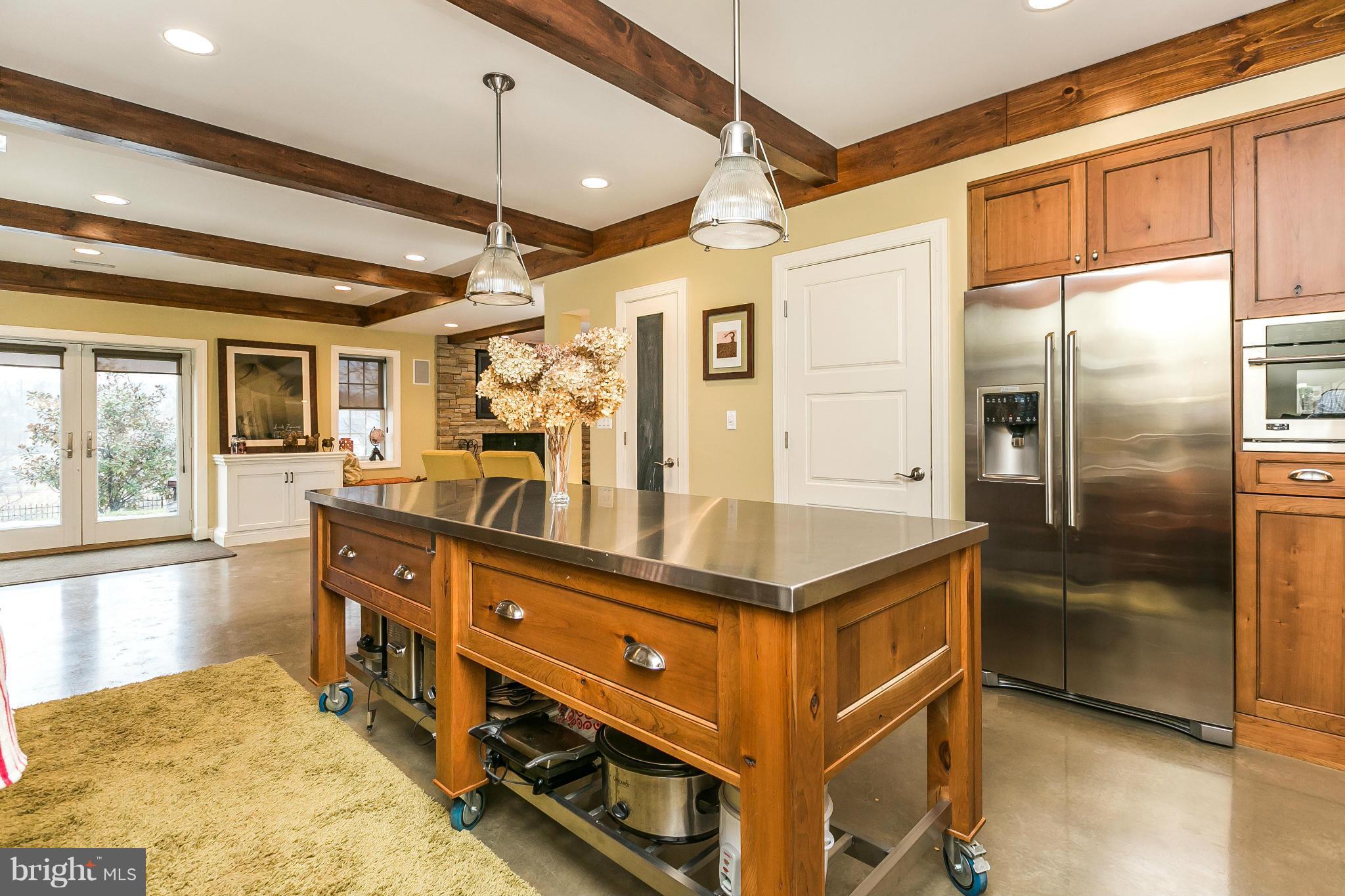 2001 Old Valley Road Pikesville, MD 21208 - Photo 19 of 30 Impressive LLVL full Kitchen