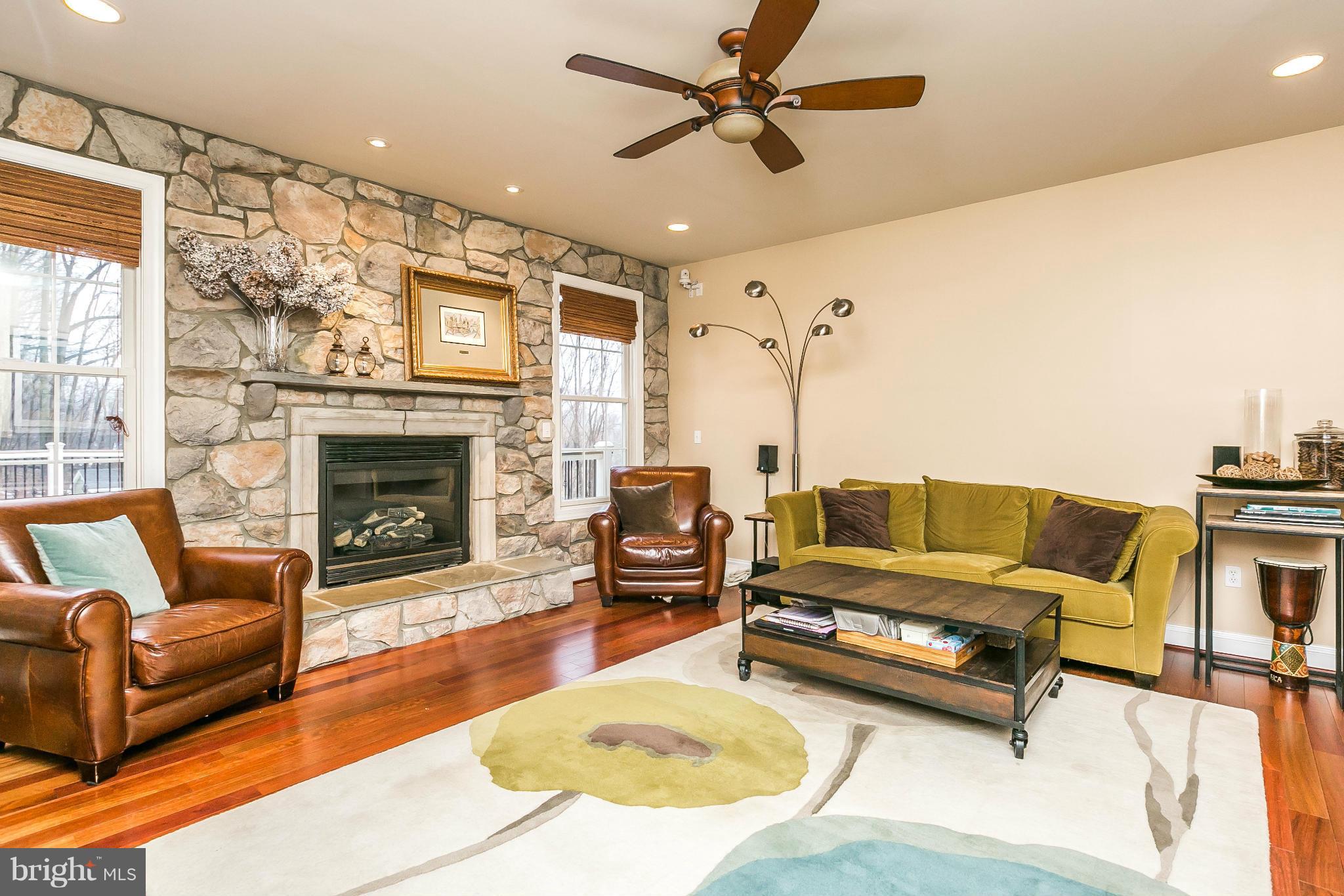 2001 Old Valley Road Pikesville, MD 21208 - Photo 7 of 30 Family Room