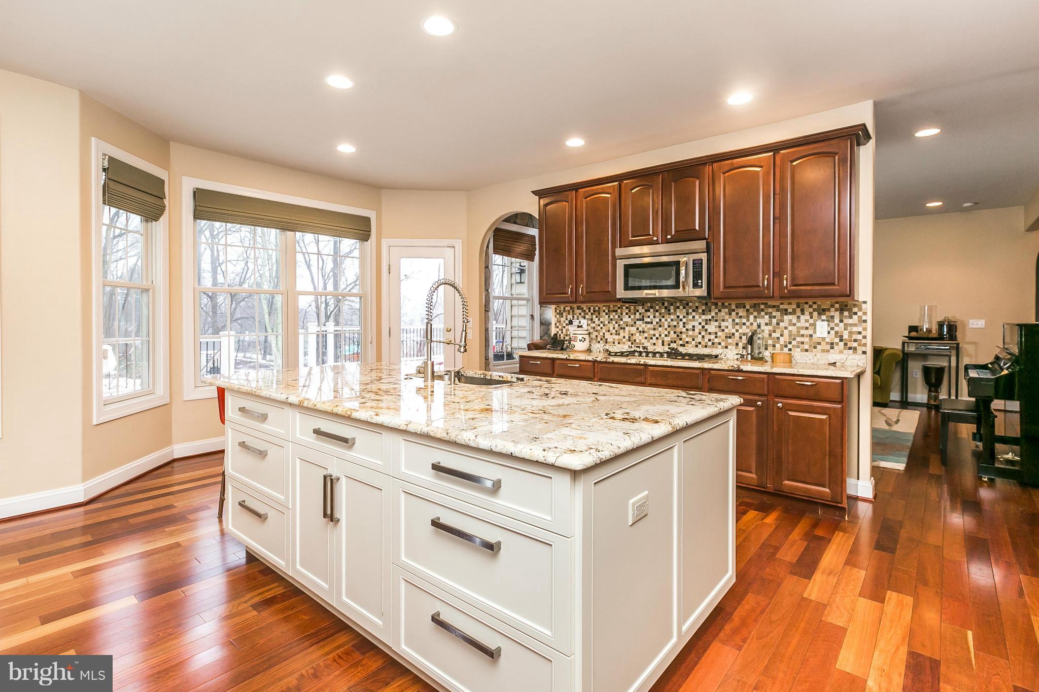 2001 Old Valley Road Pikesville, MD 21208 - Photo 10 of 30 Kitchen